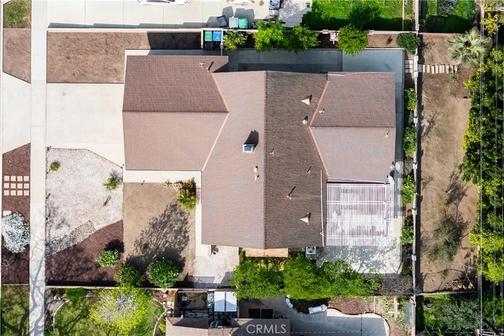 395 E Monterey Road, Corona, California 92879 home-pic-15